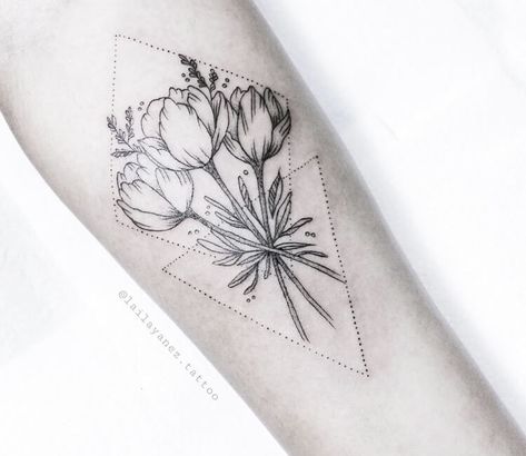 Tattoo photo - Tulips tattoo by Laila Yanez Tulip Flower Tattoo Sleeve, Geometric Tulip Tattoo, Tulip Tattoo Shoulder, Tulip Tattoo Design For Women, Peony Tulip Tattoo, Tulip Chest Tattoo, Tulip Sleeve Tattoo, Tulip Sternum Tattoo, Tulip Tattoos For Women