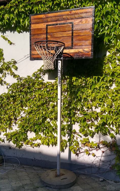 Basketball In Backyard, Backyard Game Area, Backyard Basketball Court Ideas, Backyard With Basketball Hoop, Small Backyard Basketball Courts, Pool Basketball Hoop, Backyard Play Spaces, Backyard Basketball, Basketball Court Backyard