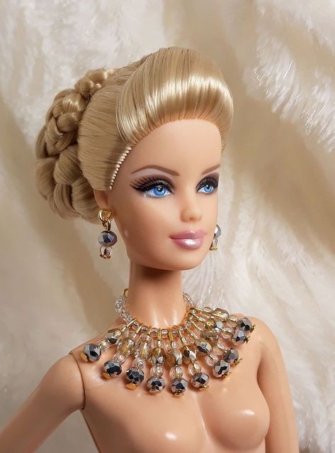 Barbie Jewerly, Making Wigs, Barbie Diy Accessories, Barbie Hairstyle, Accessoires Barbie, Angora Goat, Dress Barbie Doll, Sewing Barbie Clothes, Custom Barbie