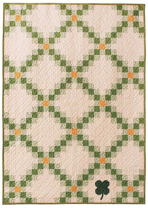 Clover Quilt Block, Double Irish Chain Quilt Pattern, Irish Quilt Patterns, Double Irish Chain Quilt, Irish Chain Quilt Pattern, Irish Quilt, Circle Quilt Patterns, Mccalls Quilting, Irish Chain Quilt