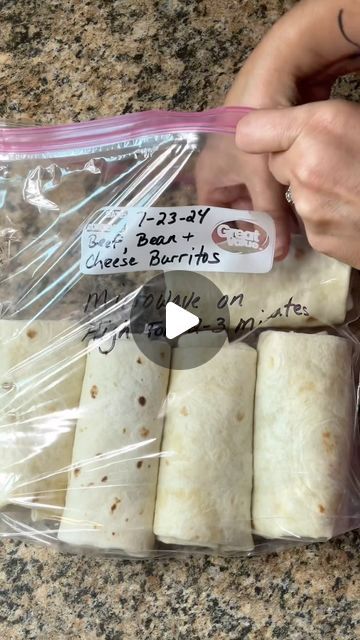 Carman Wilken on Instagram: "Freeze your own beef, bean and cheese burritos at home and save money! It only takes about 30 minutes and cost about $15! #burrito #beef #savingmoney #easyrecipe #budget #kitchenhack" Freeze Burritos, Beef Bean And Cheese Burritos, Carman Wilken, Beef Burrito Recipe, Budget Meal Prep, Dinner Recepies, Frozen Burritos, Bean Burritos, Burritos Recipe