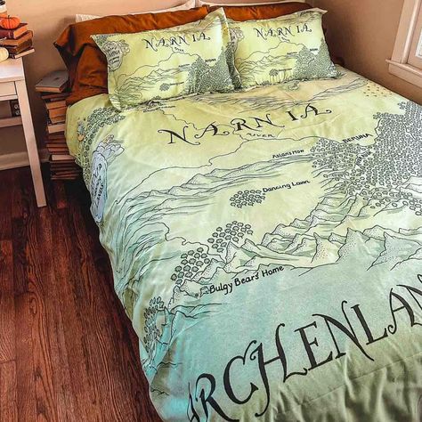 Narnia Bedroom, Narnia Room, Narnia Lion, Narnia Aesthetic, Cair Paravel, Slytherin Boys, The Chronicles Of Narnia, Cs Lewis, Chronicles Of Narnia