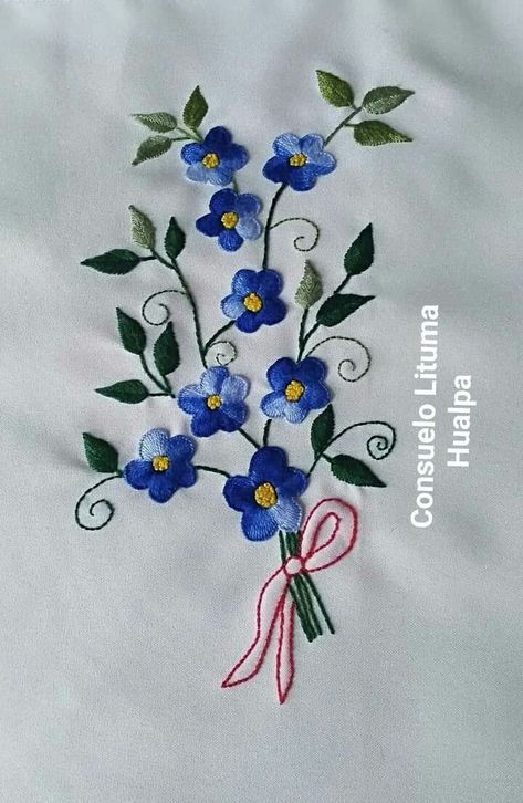 Bordados Tambour, Flower Pattern Drawing, Hand Embroidery Patterns Flowers, Floral Embroidery Patterns, Hand Embroidery Videos, Diy Embroidery Patterns, Pola Kristik, Handmade Embroidery Designs, Embroidery Stitches Tutorial