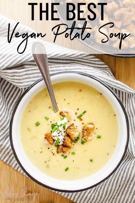 Onion Potato Soup, Classic Potato Soup Recipe, Classic Potato Soup, Potato Roasted, Vegan Potato Soup, Potatoes Easy, Quick Healthy Lunch, Recipe Soup, Creamy Potato Soup