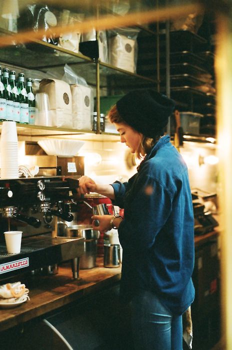 Coffee coffee coffee Barista Outfits, Coffee Shot, Barista Fashion, Coffee Barista, Coffee Shop Aesthetic, Coffee Pictures, Coffee Culture, Coffee Photography, First Job