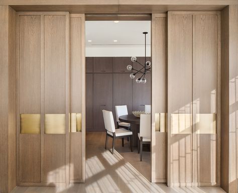 Hotel Café Royal designed by David Chipperfield | Inspire yourself in http://www.bocadolobo.com/en/inspiration-and-ideas/ David Chipperfield, Sliding Door Design, Sliding Doors Interior, Hotel Design, Barn Door Hardware, Sliding Door, Wood Doors, 인테리어 디자인, Interior Details