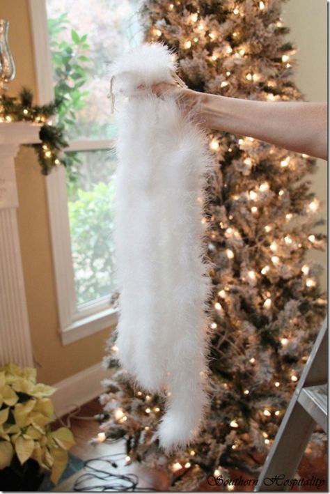 feather boas for tree Feather Boas On Christmas Trees, White And Silver Christmas Tree, Christmas Tree Feathers, White And Silver Christmas, Feather Garland, Rose Gold Christmas Decorations, White Christmas Tree Decorations, Feather Boas, Christmas Home Decor Ideas