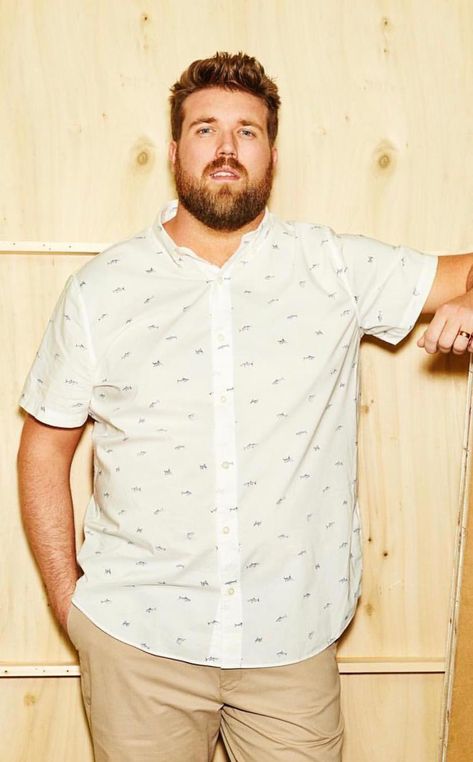 Zach Miko, Plus Size Male Model, Large Men Fashion, Plus Size Male, Advice Column, Kpop Fashion Men, Big And Tall Style, Smart Casual Menswear, Chubby Men