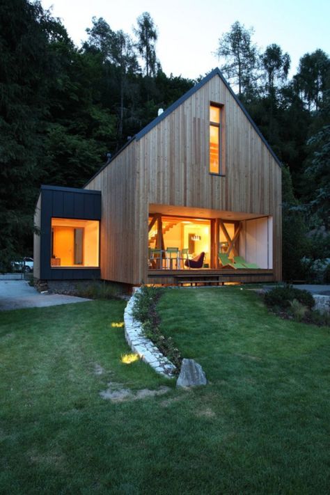 Small House Bliss, Scandinavian Exterior Design, House Cladding, A Frame House Plans, Wooden Cottage, Modern Barn House, Contemporary Cottage, Livingstone, Modern Cottage