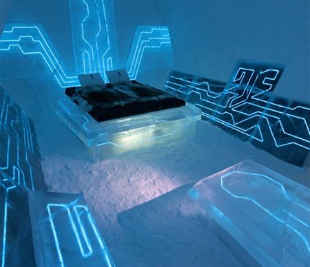 Ice Hotel Sweden, Themed Hotel Rooms, Futuristic Bedroom, Unusual Hotels, Tron Legacy, Ice Hotel, Hotel Interior Design, Hotel Interior, Awesome Bedrooms