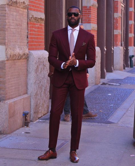 Colour Suits For Men, Wine Colour Suits For Men, Wine Colour, Mens Wedding Attire, Light Grey Suits, Trends Magazine, Timeless Outfits, Wedding Suits Groom, Burgundy Suit