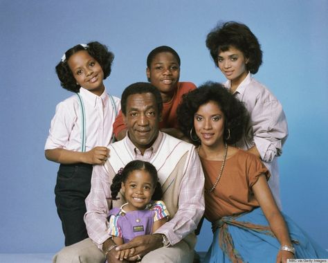 'The Cosby Show' Cast Photos Prove They'll Always Be TV's Best-Dressed Family | HuffPost Life Black Sitcoms, Cosby Show, Black Tv Shows, Phylicia Rashad, The Cosby Show, The Osmonds, Lisa Bonet, Black Tv, Kevin Spacey