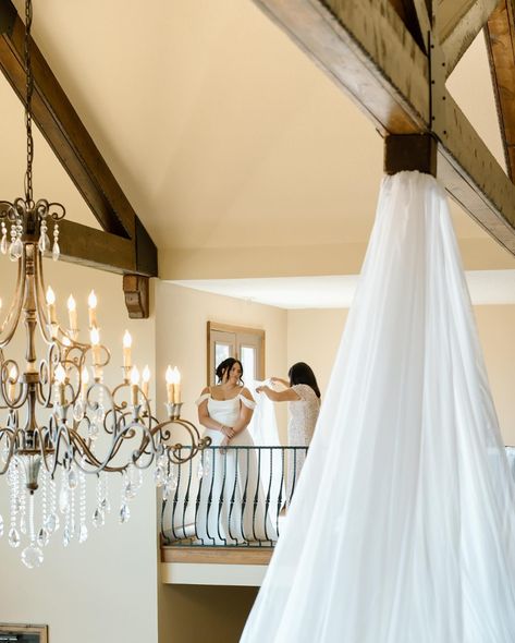 Getting ready inside an Italian villa with mom🤍🤍 Arkansas Wedding, Italian Villa, Arkansas, Villa, Wedding Photographers, Photographer