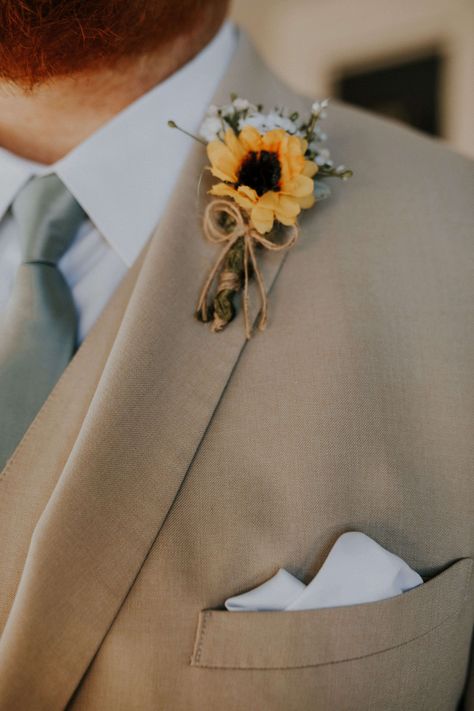 Rustic Industrial Wedding, Sunflower Boutonniere, Industrial Wedding Inspiration, Sunflower Wedding Decorations, White Handkerchief, Dresses Champagne, Sunflower Wedding Bouquet, Sunflower Themed Wedding, Tan Suit