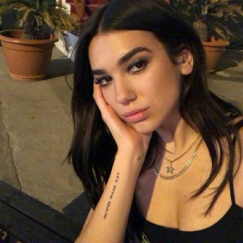 Dua Lipa ♡ @badtogether Dua Lipa Tattoo, Dua Lipa Concert, Nelly Furtado, Dua Lipa, Christina Aguilera, Girl Icons, Girl Crush, Supergirl, Billie Eilish