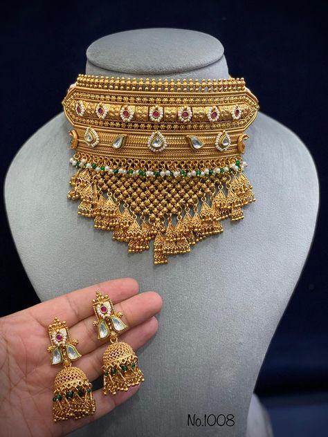 Rajput Jewellery Necklaces, Gold Aad Jewellery, Rajputi Jewellery Choker, Aad Designs Rajputi, Rajputi Aad Design Gold, Rajasthani Gold Jewellery, Rajputi Necklace, Rajput Jewellery, Rajasthani Jewellery