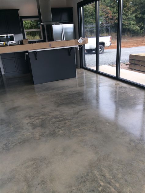 Cement Floor Kitchen, Cement Floors In House, Small Living Room Design Ideas, Concrete Floors Living Room, Concrete Floors In House, Epoxy Concrete, Polished Concrete Floor, Polished Concrete Floors, Showroom Decor