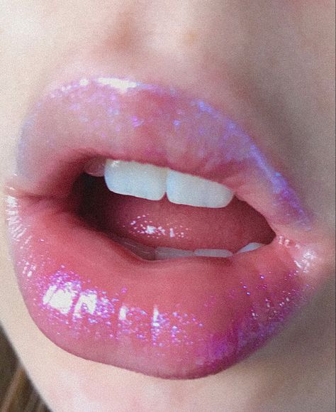 Glass Skincare, Anime Lips, Lips Photo, Muted Purple, Glitter Lip, Glitter Lip Gloss, Valentines Day Makeup, Purple Lips, Aesthetic Purple