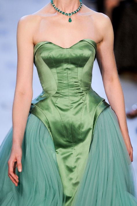 Zac Posen Couture Mode, Zac Posen, Mode Inspo, Looks Style, Beautiful Gowns, Fancy Dresses, Fashion Details, Dream Dress, Couture Fashion