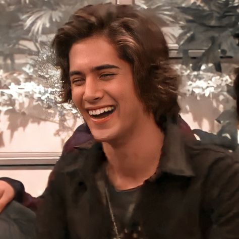 Beck Oliver Icons Avan Jogia, Beck Oliver Icons, Beck Victorious, Jade And Beck, Beck Oliver, Nickelodeon Girls, The Real Slim Shady, Breaking Barriers, Liz Gillies