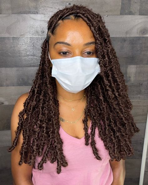 Shoulder Faux Locs, Distressed Faux Locs Medium Length, Faux Locs Styles Shoulder Length, Mid Back Locs, Medium Length Soft Locs, Faux Locs Medium Length, Faux Locs Length, Mid Back Faux Locs, Faux Locs Medium