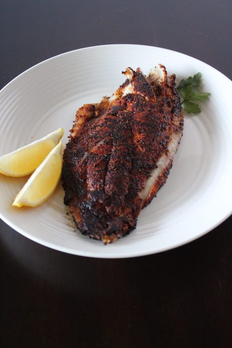 Blackened Red Snapper, Red Snapper Recipes, Snapper Recipes, 30 Diet, What Is For Dinner, Bloc Party, Quick Dinners, Red Snapper, Island Food