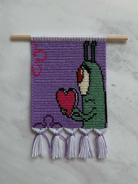 Plankton Heart, Spongebob Plankton, Printable Crochet Patterns, Graphic Crochet, Cool Friendship Bracelets, Numbers Symbols, Friendship Bracelet Patterns Easy, Disney Characters Videos, Embroidery Bracelets