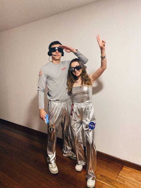 Couple Space Costumes, Cosmic Halloween Costume, Space Day Dress Up Ideas, Mens Space Costume, Men’s Astronaut Costume, Space Theme Party Outfit Men, Outer Space Homecoming Theme Outfits, Couples Space Costume, Space Night Theme Outfit