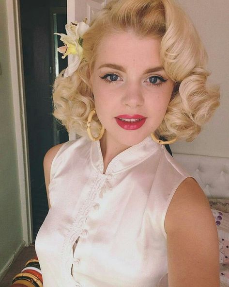 50s Hair Styles, Hairstyles Hollywood, Old Hollywood Makeup, Roller Set Hairstyles, 50s Hair, 60s Hairstyles, Hairstyles Vintage, Old Hollywood Hair, 50s Hairstyles