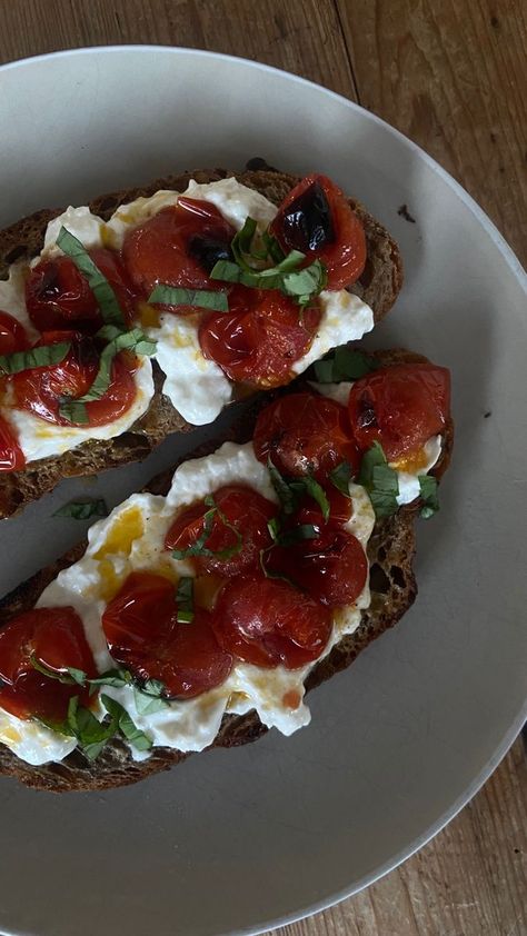 Roasted Tomato, Bread, Bowl