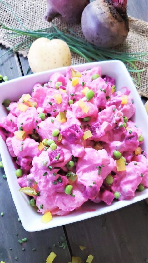 Russian Beet Salad, Bacon Vodka, Russian Salad Recipe, Russian Potato Salad, Dressings Recipes, Salad Bacon, Cooking Beets, Bbq Salads, Bacon Potato Salad