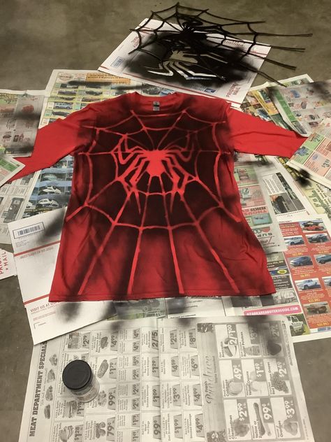 Red Spider, Miles Morales Spiderman, Diy Vetement, Diy Clothes Design, Black Spider, Yes I Did, Painted Clothes, Miles Morales, Spiderman Art