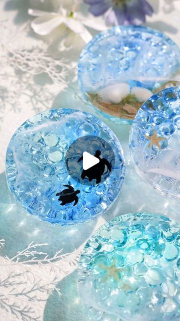 Layers Of Ocean, Diy Resin Coasters, Diy Resin Mold, Amazing Resin, Resin Art Supplies, How To Make Resin, Art Kits For Kids, Diy Crafts Bookmarks, Resin Crafts Tutorial