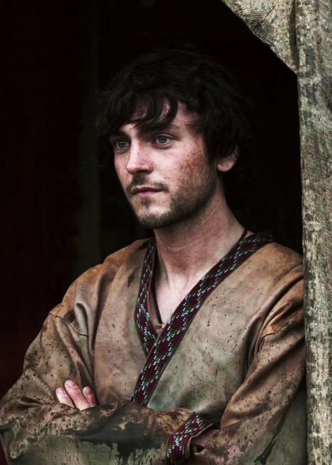 George Blagden Vikings, Ivar Vikings, Vikings History, Viking Aesthetic, George Blagden, King Ragnar, Viking Series, Vikings Tv Series, Vikings Tv Show