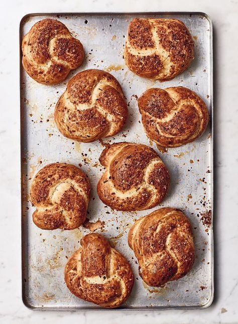 Nadiya Hussain Recipes Dessert, Nadyia Bakes, Nadia Hussain Recipes, Onion Pretzels, Nadiya Bakes, Nadiya Hussain Recipes, Nadia Hussain, Nadiya Hussain, Savory Breads