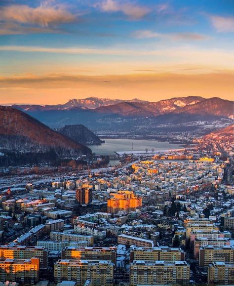 We like this amazing sunrise captured from above by drone in Piatra Neamț, Neamț county, Romania🇷🇴 🌇 ❄️. That sky is on fire 🔥🔥🔥#sunrise .… Piatra Neamt, Amazing Sunrise, Visit Romania, On Fire, Manila, Romania, Destiny, Grand Canyon, Opera