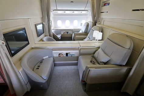 The Top 10 Most Luxurious First Class Airline Cabins First Class Flight Aesthetic, Best First Class Airline, Flight Aesthetic, First Class Plane, Airline Interiors, Boeing Business Jet, First Class Airline, Jet Interior, First Class Flight