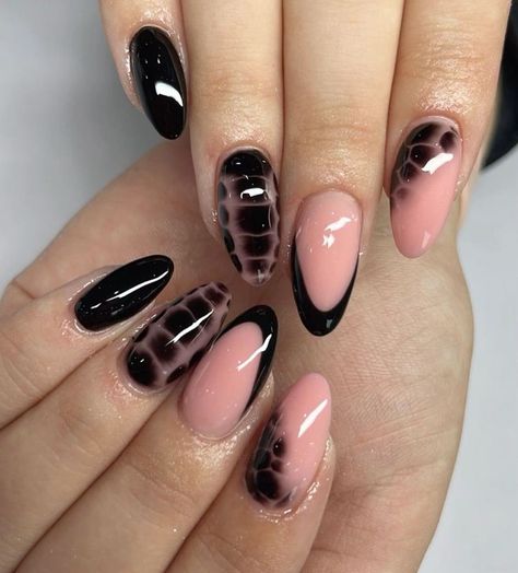 Ideas Uñas, Punk Nails, Goth Nails, Simple Acrylic Nails, Short Square Acrylic Nails, Almond Nails Designs, Pearl Nails, Nails Only, Short Acrylic Nails Designs