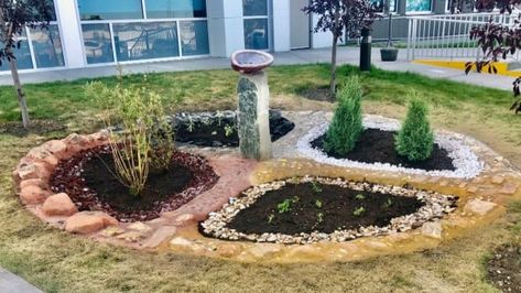 Medicine Wheel Garden, Indigenous Garden, Eco Project, Healing Place, Medicine Garden, Cute Garden Ideas, Sacred Garden, Stone Circles, John Howard