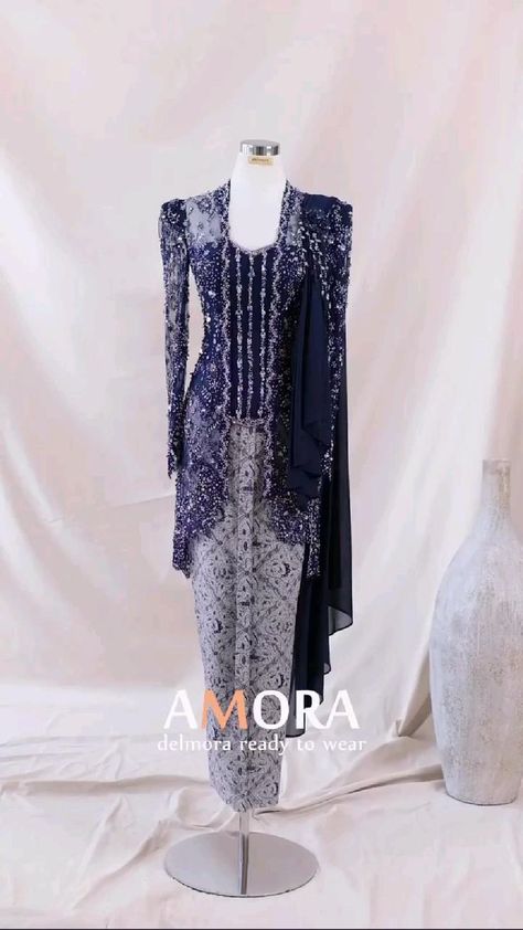 Kebaya Simple, Dress Brokat Modern, Model Dress Kebaya, Dress Muslim Modern, Batik Dress Modern, Baju Kahwin, Kebaya Wedding, Kebaya Modern Dress, Modern Kebaya