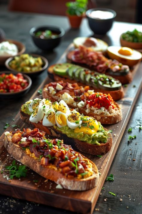 New Brunch Ideas, Gourmet Food At Home, Brioche Toast Toppings, Brunch Recipes Restaurant, Late Brunch Ideas, Chicken Brunch Ideas, Brunch Healthy Ideas, Cafe Brunch Ideas, How To Serve Food On Table