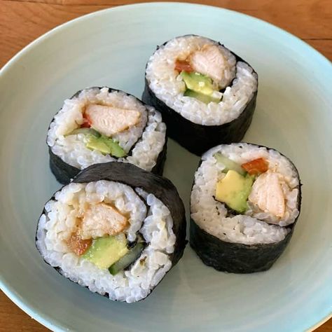 Teriyaki chicken sushi caterpillar - VJ Cooks Chicken Sushi, Vj Cooks, Healthy Savory Snacks, Sushi Recipes, Banana Healthy, Sushi Rice, Yummy Lunches, Teriyaki Chicken, Sushi Rolls