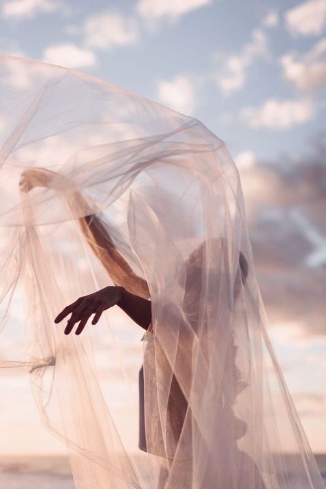 Afterlife Photography, Tulle Photoshoot Ideas, Mystic Photoshoot, Mystical Photoshoot, Dune Aesthetic, Aesthetic Finds, Life Is Crazy, Fabric Photography, Neutral Aesthetic