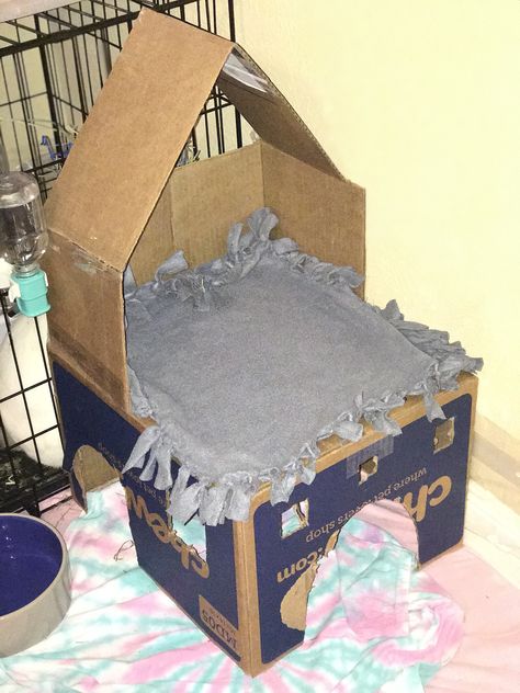 Diy Rabbit Hidey House, Cardboard Bunny House, Rabbit Hideout Diy, Diy Bunny House, Diy Rabbit House, Rabbit Diy Ideas, Homemade Rabbit Toys, Diy Bunny Cage, Diy Bunny Toys