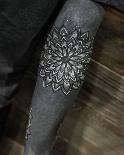 White On Black Tattoo Cover Up, Hamstring Tattoo, Black Work Tattoo Design, White On Black Tattoo, White Over Black Tattoo, Black Sleeve Tattoo, Optical Illusion Tattoos, Illusion Tattoos, Jagua Henna