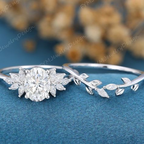 Diamond Leaf Ring, Dream Wedding Ring, Cute Engagement Rings, Leaf Engagement Ring, Winter Wedding Decorations, Future Engagement Rings, Engagement Ring White Gold, Special Ring, Plan My Wedding