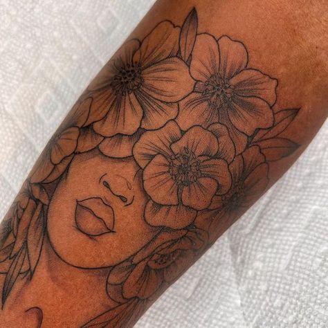 Natural Hair Tattoo, Face Tattoo With Flowers, Afro Flower Tattoo, Melanin Tattoo, Baddie Flash Tattoos, Afro Women Tattoo, Flower Afro Tattoos, Melanin Tattoo For Women, Black Women Face Tattoos