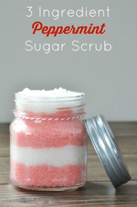 Sugar Scrub Diy Easy, Christmas Sugar Scrubs, Easy Diy Scrub, Peppermint Sugar Scrub, Joululahjat Diy, Peppermint Scrub, Diy Body Scrub Recipes, Diy Sugar Scrub Recipe, Peppermint Sugar Scrubs