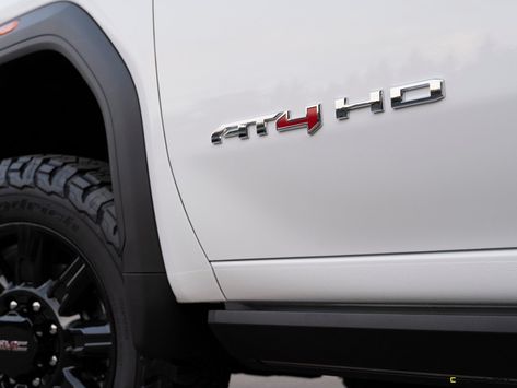 2024 GMC Sierra Family Makes Global Debut, Denali Ultimate And AT4X Highlight Revisions » Pickup Trucks » Car-Revs-Daily.com 2024 Gmc Sierra 2500, High Tech Interior, Morgan Motors, Gmc 2500, Silverado Hd, Gmc Sierra 2500hd, Duramax Diesel, Ford Super Duty, Sierra 2500