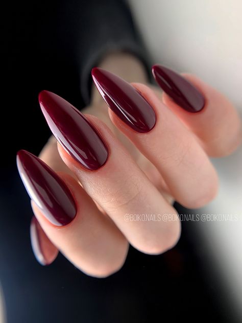 Red Wine Almond Nails, Nail Inspo Gel Polish, Almond Red Nails Design, Cherry Red Nails Almond, Gel Red Nails, Red Oval Nails, Nails Art Red, Nails Wine Red, December Nail Ideas